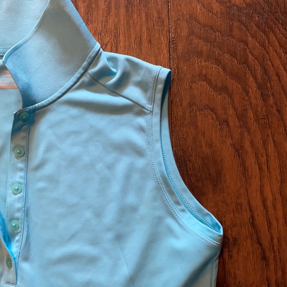 SOLD 🤩🤩 NIKE GOLF TANK TOP SIZE M - Picture 3 of 11